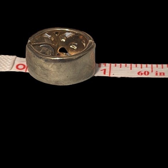 Vintage estate clip on earrings antiqued gold tone, filigree jeweled - Picture 8 of 9